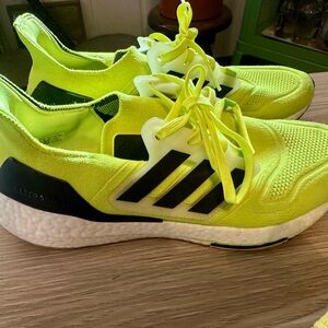 Adidas Ultraboost 22 Running Shoes Solar Yellow - Men’s size 10.5